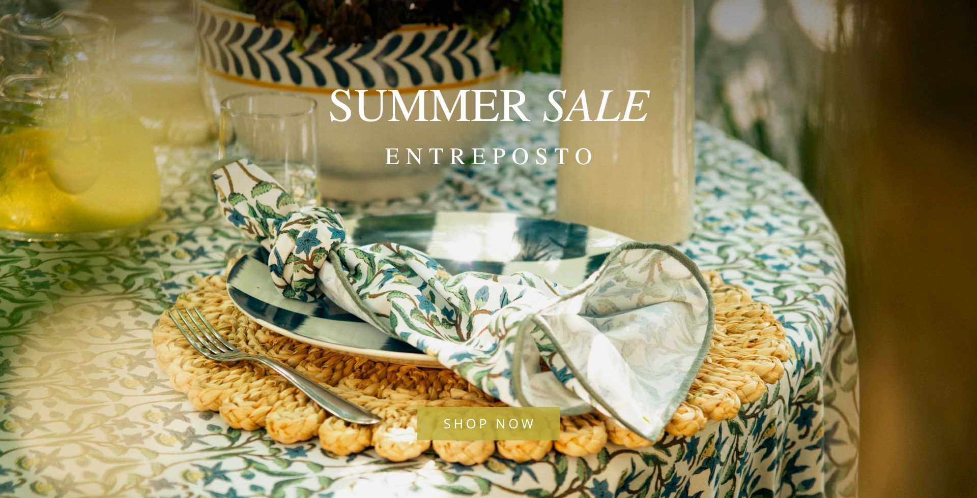 Loja Entreposto. Tecidos, móveis e objetos de decoração Loja Entreposto. Tecidos, móveis e objetos de decoração