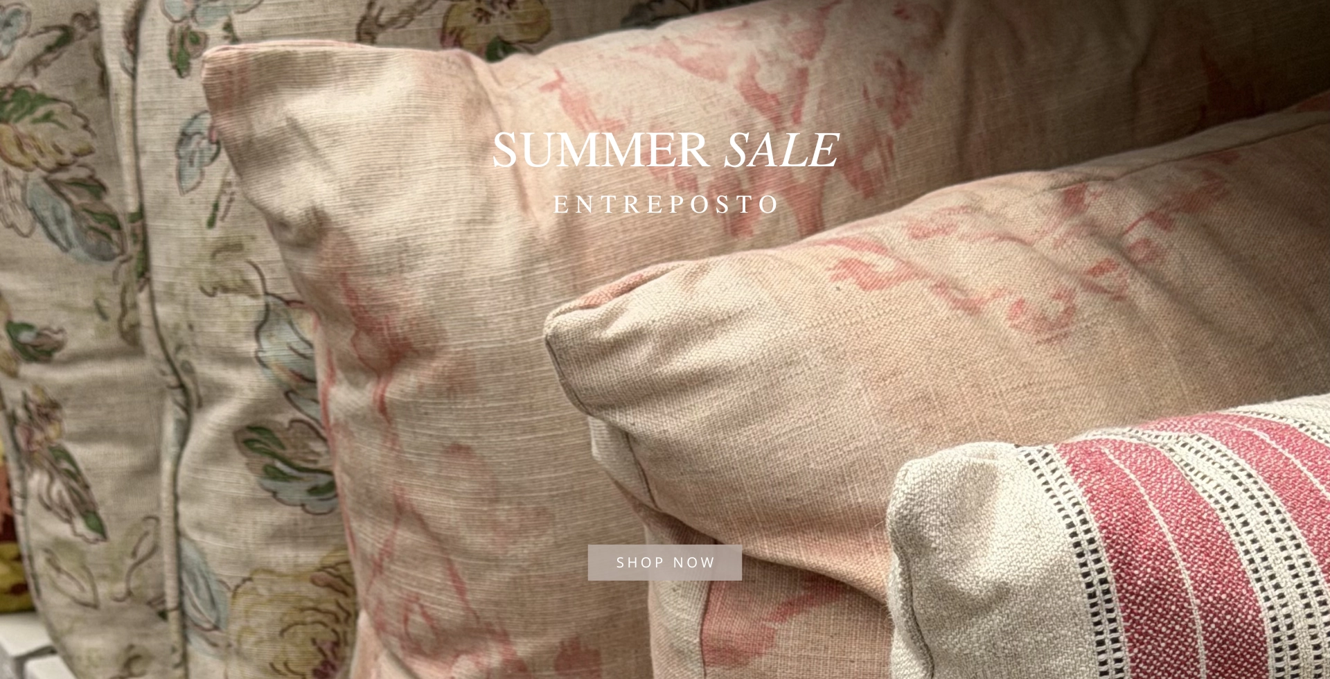 Loja Entreposto. Tecidos, móveis e objetos de decoração Loja Entreposto. Tecidos, móveis e objetos de decoração