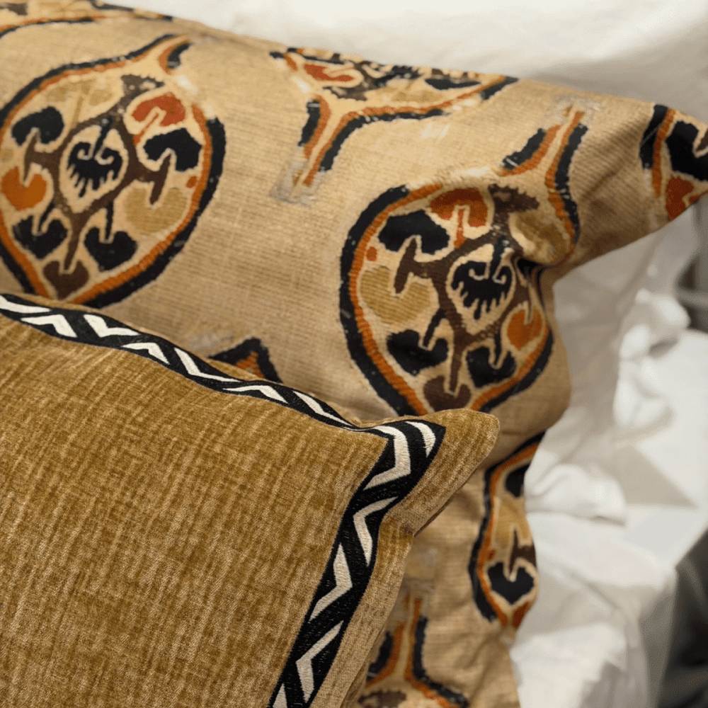 Almofada Ikat Loft com Aba