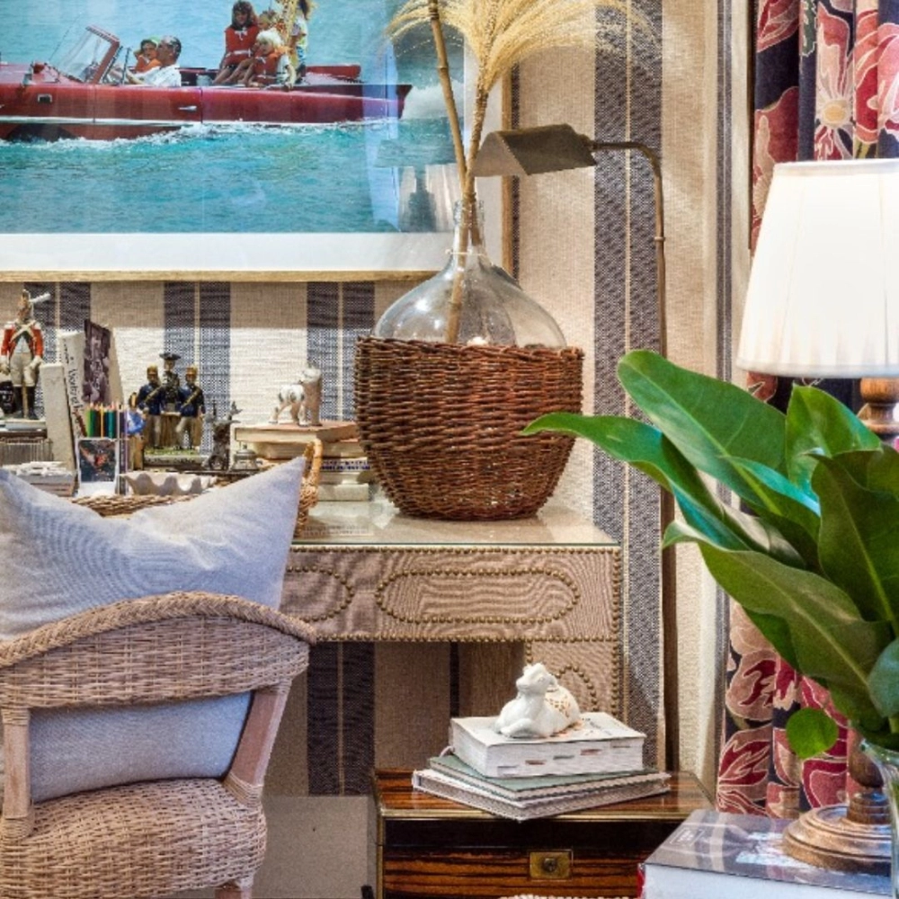 Luminária De Chão Dourada