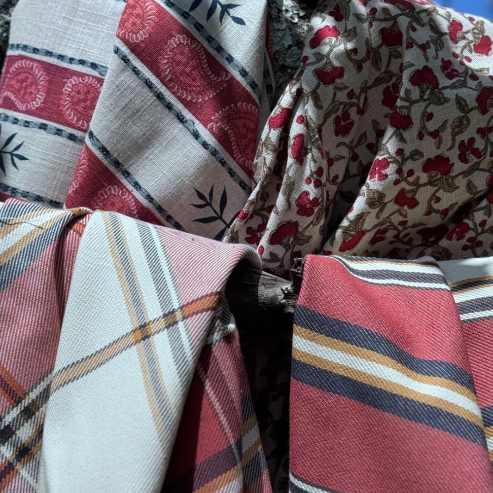 Tecido Lista Paisley Escarlate