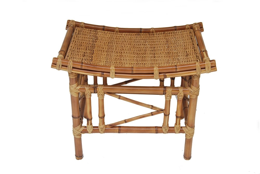 Banqueta Assento Curvo Pequena Banqueta Assento Curvo Pequena