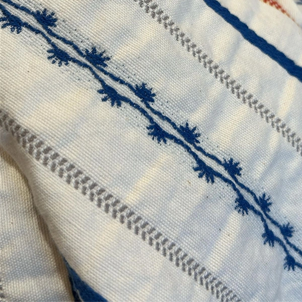 Tecido Lista Bordado