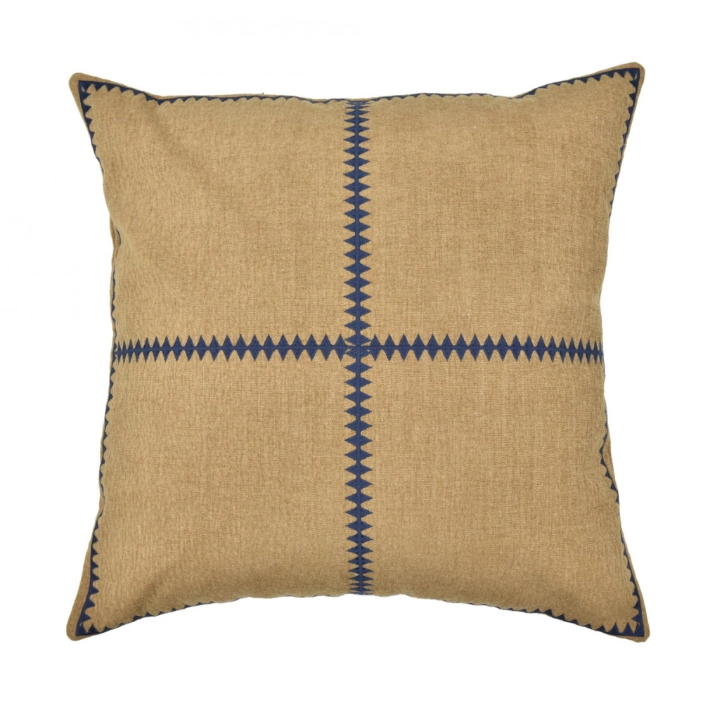 Almofada Bordada Tramado Devorê Camel