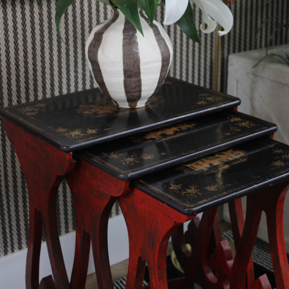 Conjunto Mesa de Apoio Oriental Conjunto Mesa de Apoio Oriental